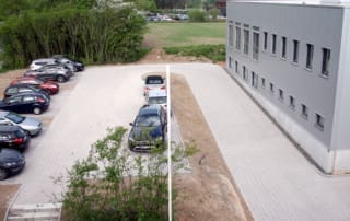 Bei der roTeg AG gibt es jetzt einen neuen großen Parkplatz